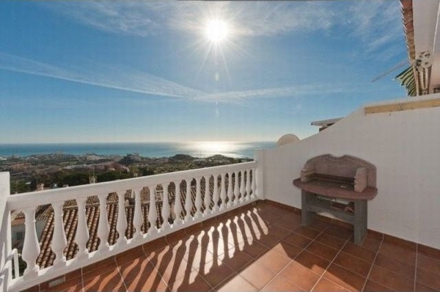 Town House - URGENT SALE REQUIRED!..