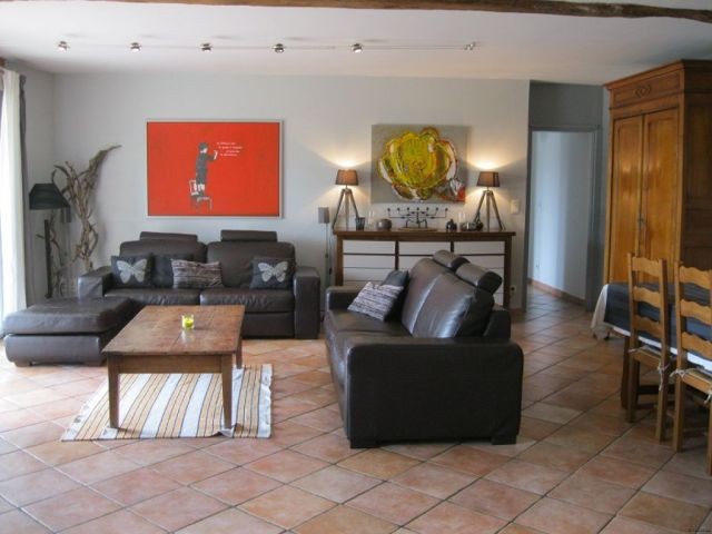 Stunning Farmhouse on 1.3 Hectares - 2
