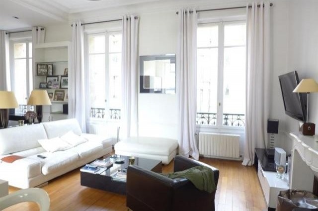 1 bedroom Property For Sale: Boulevard..