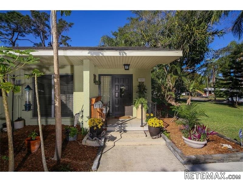 2 bedroom House For Sale: 7807.. - 2