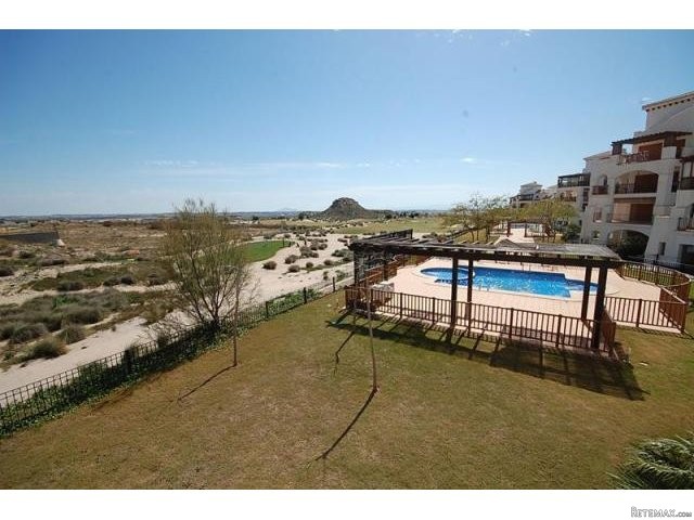 2 bedroom Apartment For Sale: 1st..