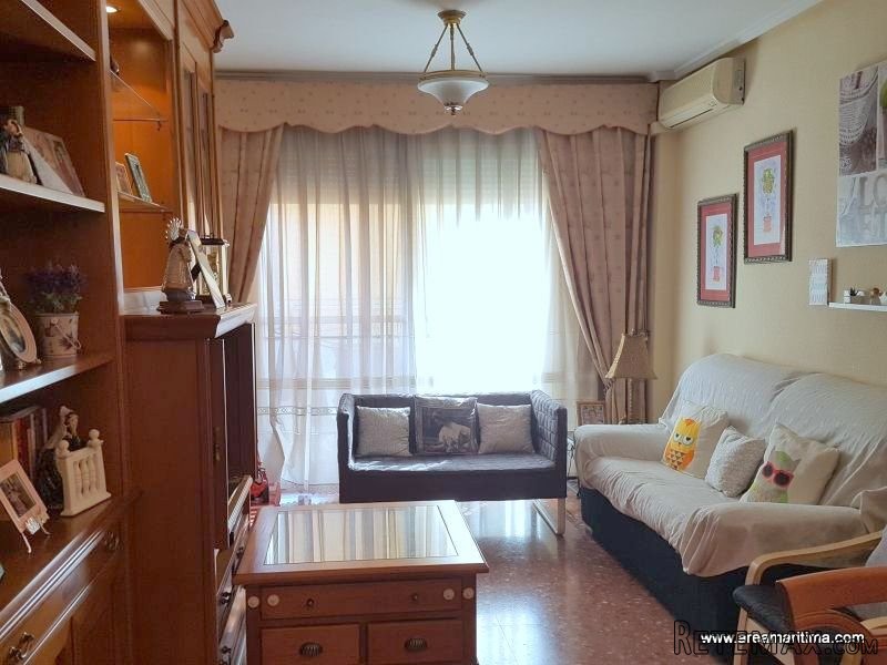 Flat for sale in the avenida del puerto..