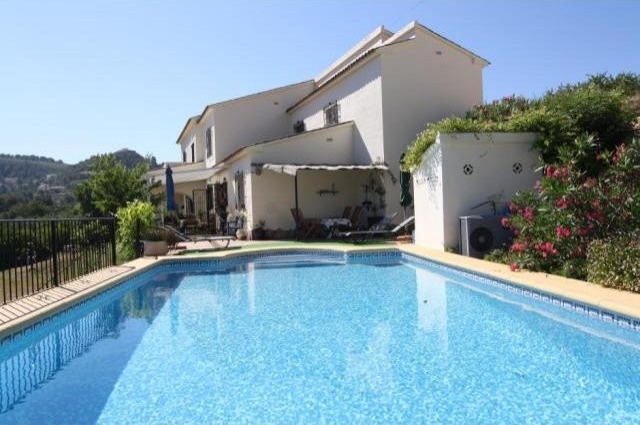 7 Bedrooms - Finca - Alicante - For Sale