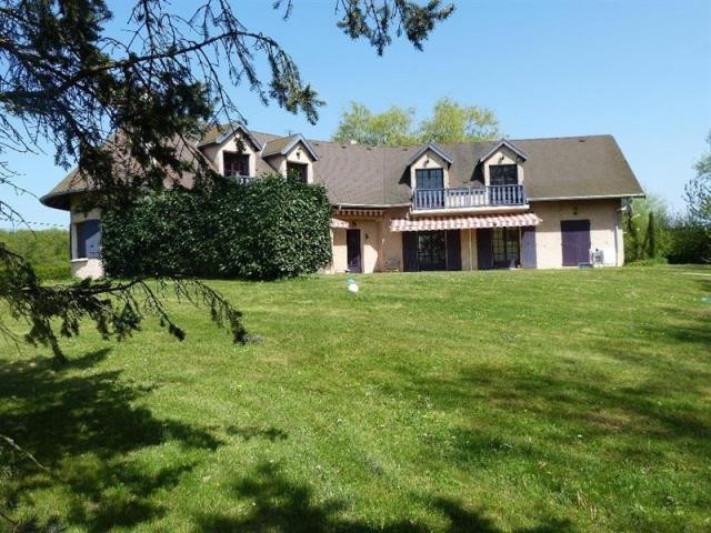 4 bedroom Villa For Sale: 01960 SERVAS