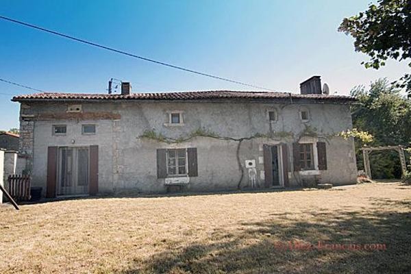 St Romain-en-Charroux (86) - For sale -..