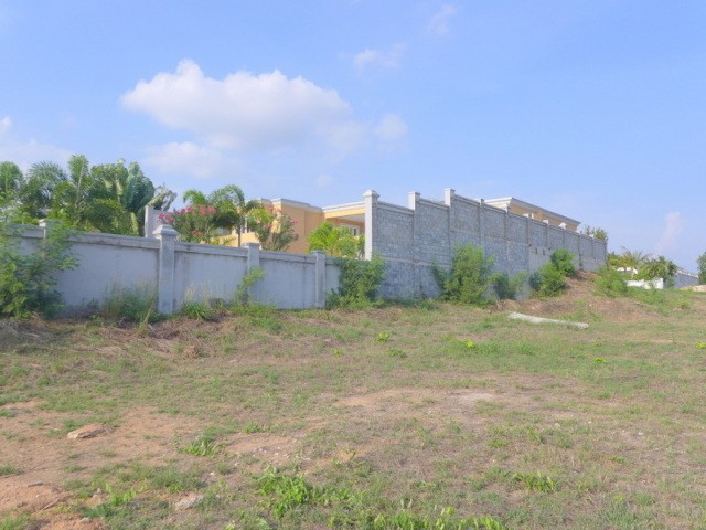 Building land plot with panoramic sea..