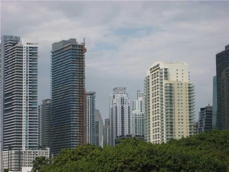 1 bedroom Flat For Sale: 1901 Brickell.. - 2