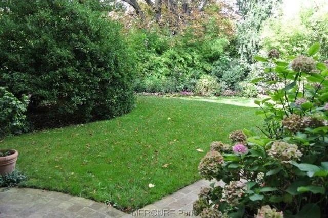 4 bedroom House For Sale: 75016 PARIS - 2