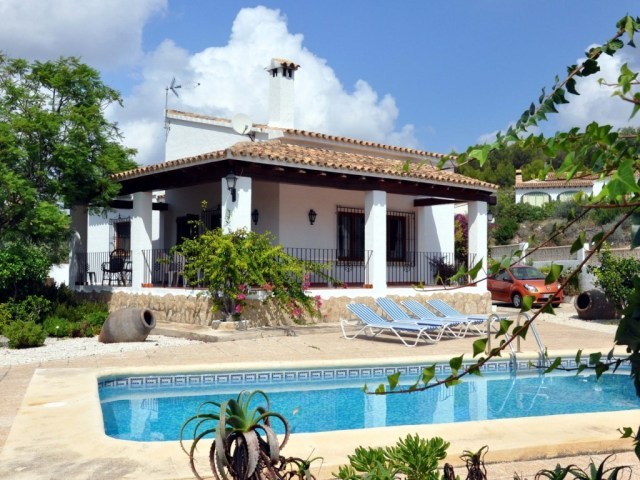 Sales villa Moraira