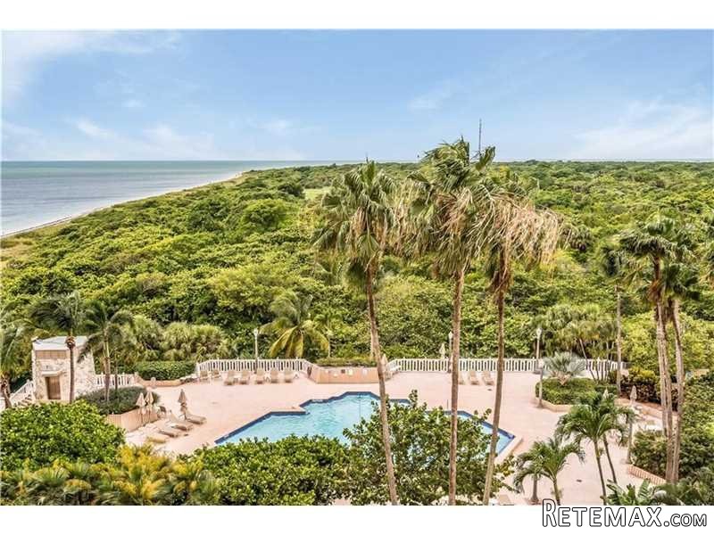 3 bedroom Flat For Sale: 1111 Crandon..