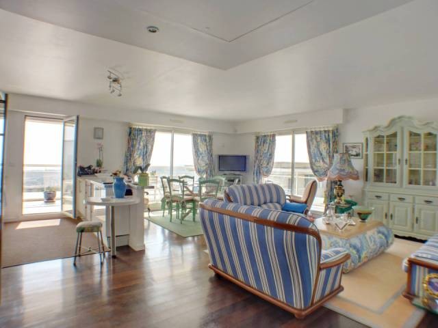 Spacious 2 bedroom apartment with.. - 2