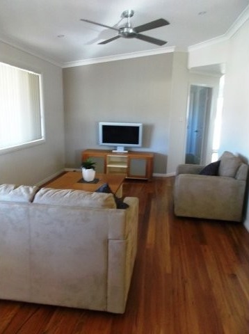 Crystal Waters Estate - 2 Bedroom Pre.. - 2