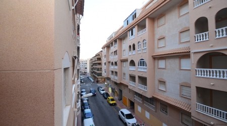 Resale · Apartment · Spain · Costa Bl..