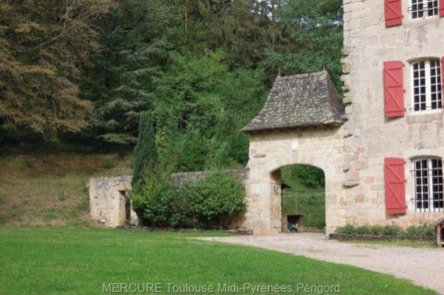 9 bedroom Castle For Sale: 46000 FIGEAC - 2