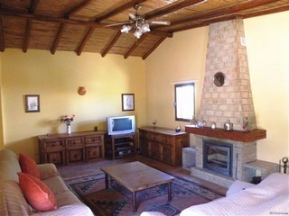 Charming one strorey property with 3.. - 2