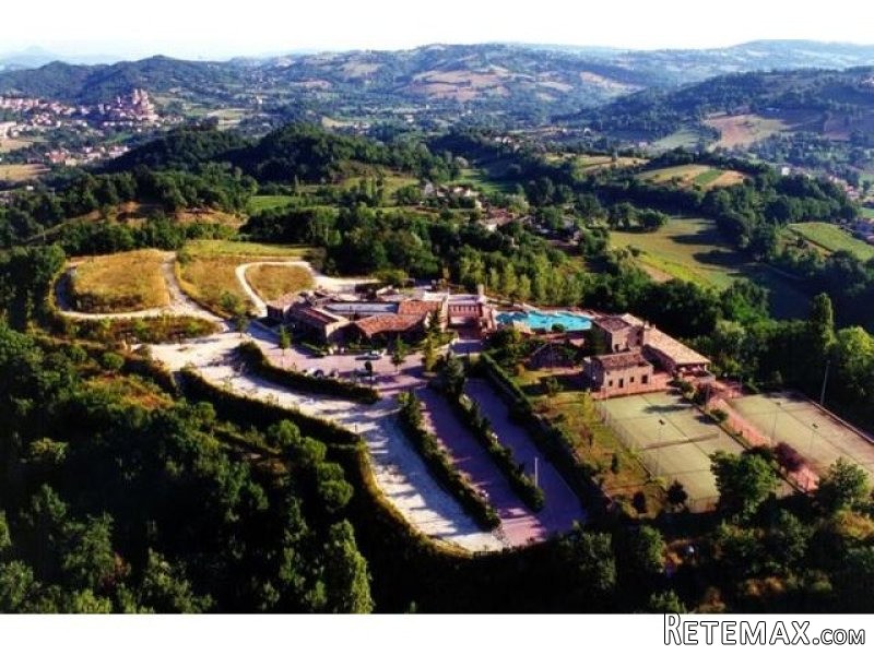 46 bedroom Commercial Property For..
