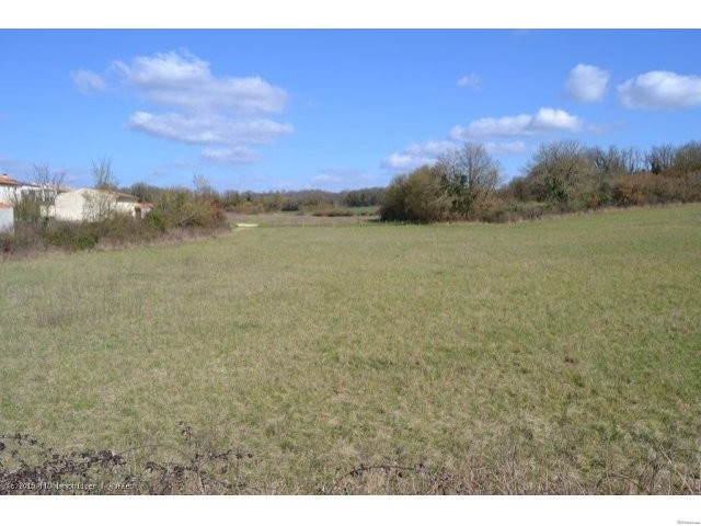 Building Plot Of Land - Only 5 minutes..