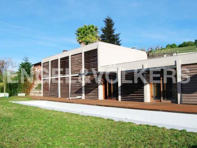 Design in the heart of Vallromanes -BCN..