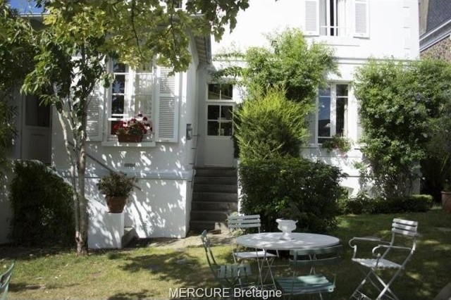 10 bedroom House For Sale: 35400 SAINT.. - 2