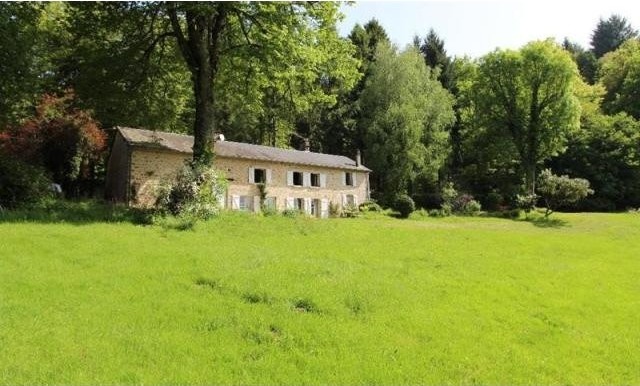 4 bedroom Longere For Sale: 87240.. - 2