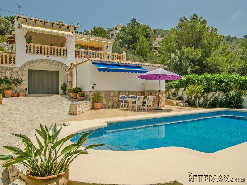 4 Bedrooms - Villa - Alicante - For Sale