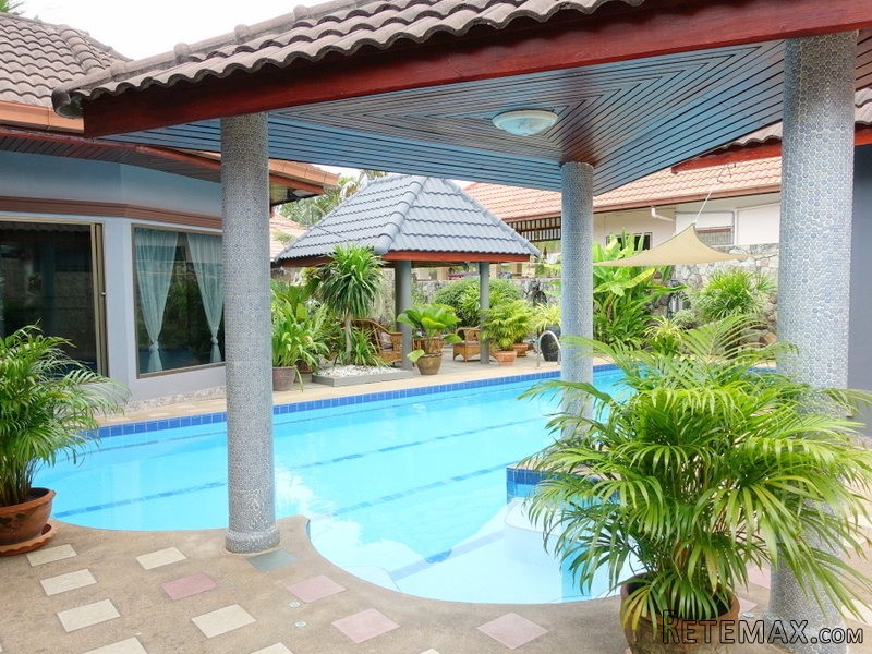 Spacious 4 bedroom, 4 bathroom pool.. - 2