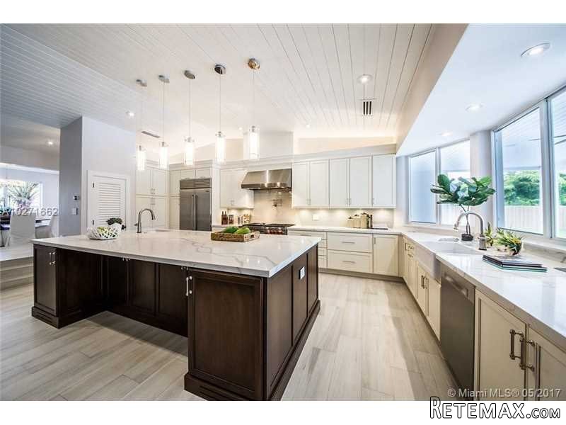 5 bedroom House For Sale: 7705 SW 84 Ct - 2