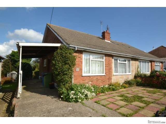 2 bedroom bungalow in Minster On Sea.. - 2