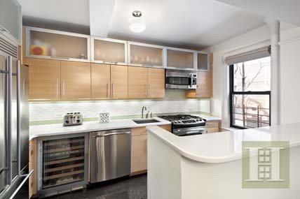 3 bedroom Apartment For Sale: 65 WEST.. - 2