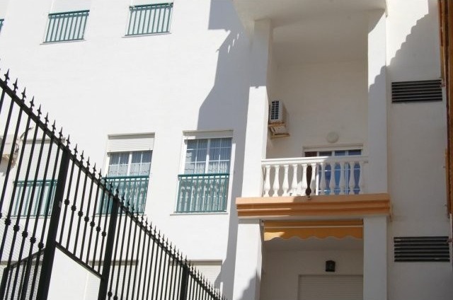 2 Bedroom, 2 Bathroom Apartment with..