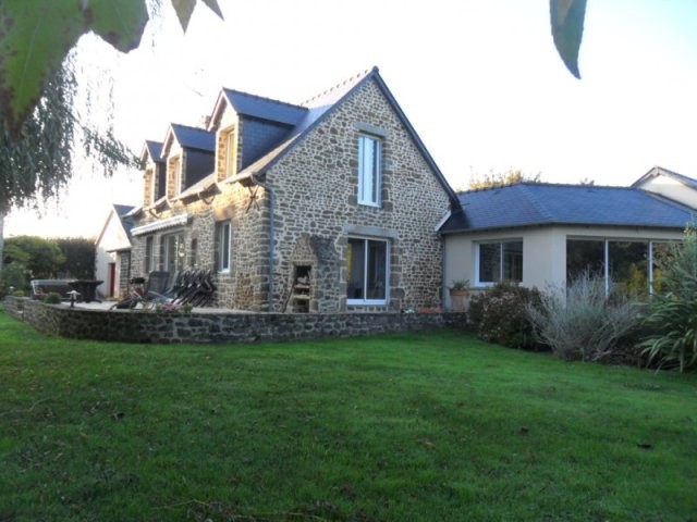 Vente Propriete 9 Pieces De 210 M2..
