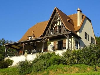 Close To All Touristic Sites And With..