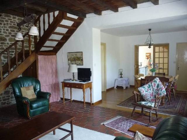 Ideal Holiday Home, Great Location - 2