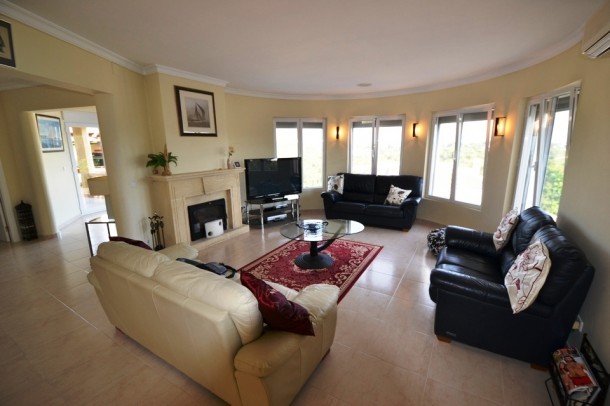 4 Bedroom 3 Bathroom Villa Sale Javea* - 2