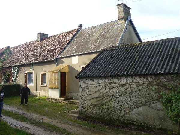 Cosy Rural Property with Outbuildings