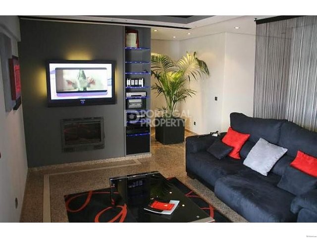 Excellent 2 Bedroom Apartment