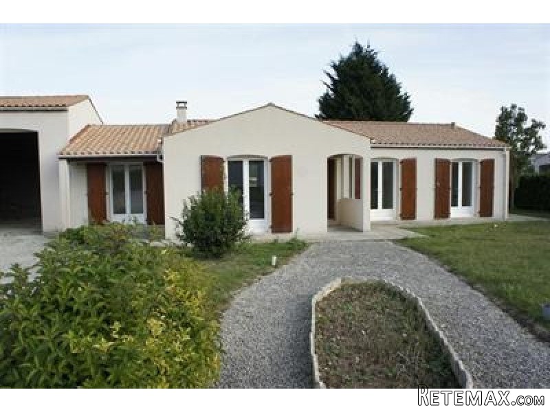 4 Bedrooms - House - Poitou-Charentes..