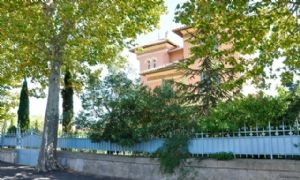 Impressive Character House with Pool - 2