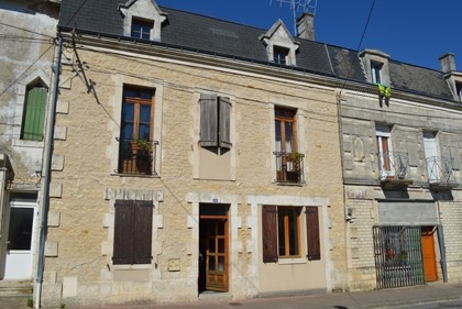 Ruffec townhouse with garden