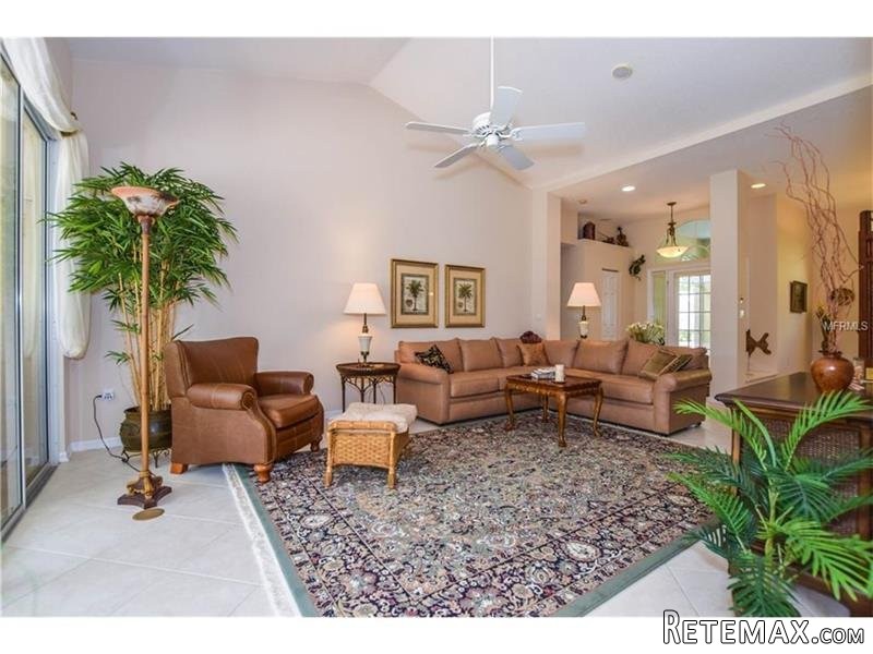 3 bedroom House For Sale: 587 Khyber.. - 2
