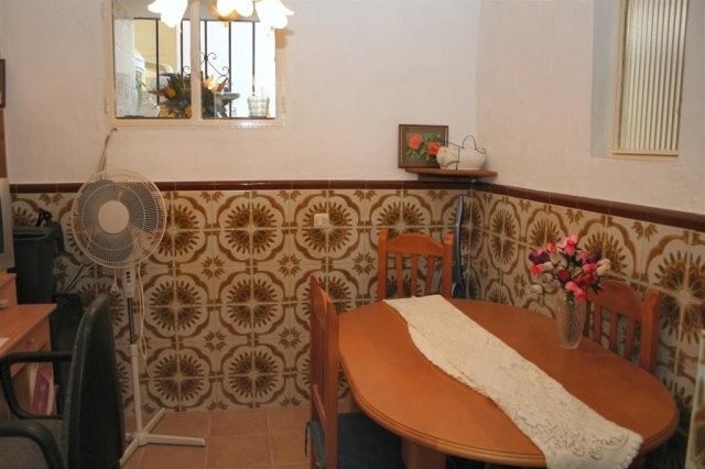 Town House - Typical townhouse with.. - 2