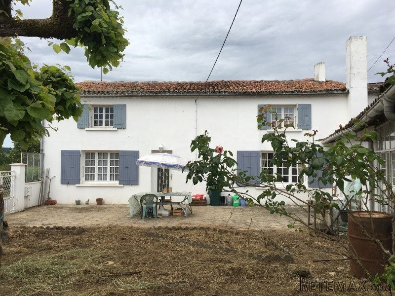 3 Bedrooms - Stone House -..