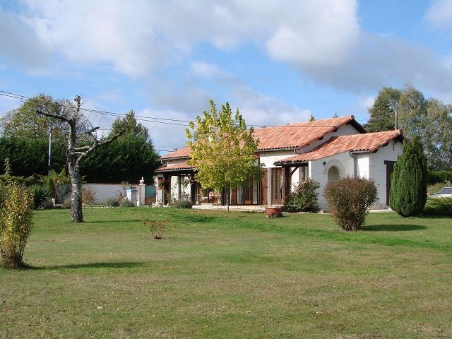 Vente Maison St Paul La Roche - 2