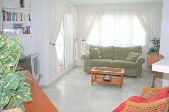 Apartment - This superbly located 1 bed.. - 2