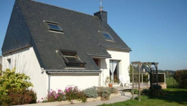 Nice Modern House In Good Location - 2
