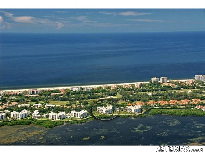 3 bedroom Town House For Sale: 2110..