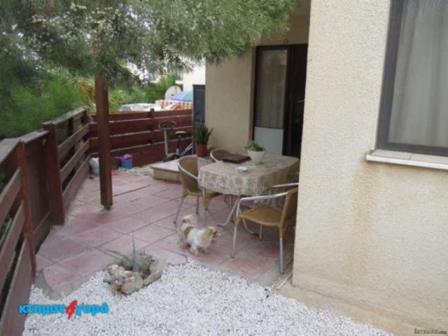Apartment-Flat in Tombs of the Kings..