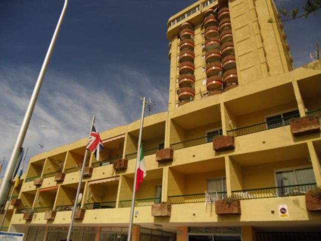 3rd floor block C, Torres del Sol, Los.. - 2