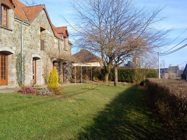 Detached House On The Edge of Village - 2