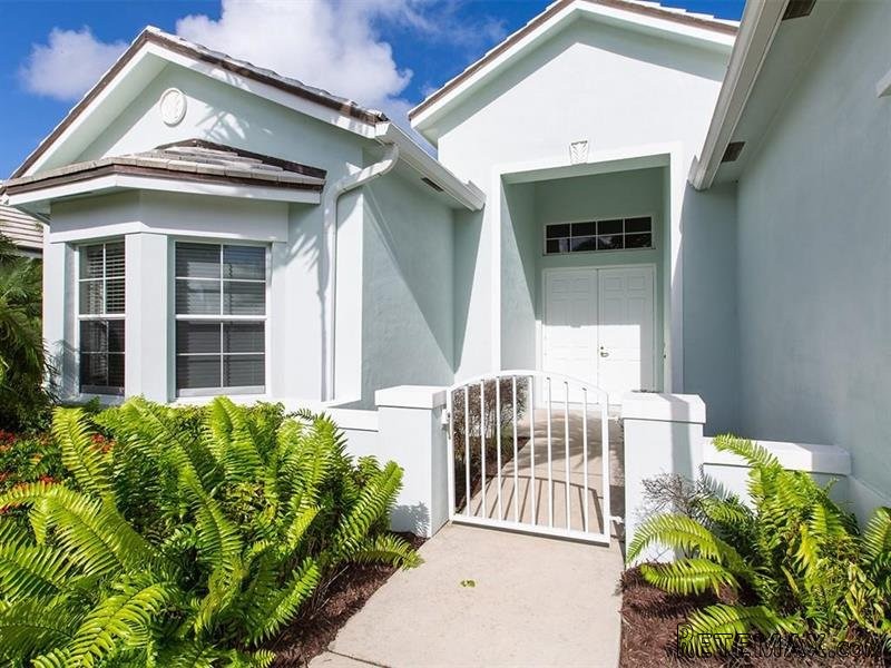 3 bedroom House For Sale: 900 Saint.. - 2